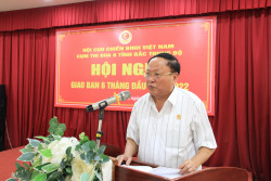 Đ/c Thiếu tướng Nguyễn Đình MInh UVTV Trung ương Hội CCB Việt Nam, Chủ tịch Hội CCB tỉnh Nghệ An, Cụm trưởng, chủ trì hội nghị.