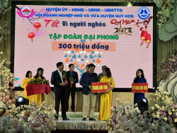 Tập đoàn Đại pjhong ủng hộ 300 triệu đồng