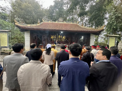 Thượng điện tại Đền Chọng xã Châu Lý, Quỳ Hợp