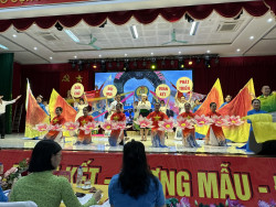 Tiết mục văn nghệ liên hoan