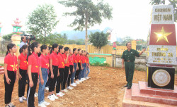 Hội CCB huyện Anh Sơn tổ chức nói chuyện truyền thống cho các em học sinh tại các trường học.