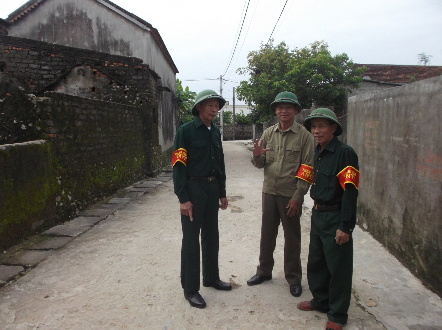 CCB xã tham gia tuần tra bảo vệ an ninh trật tự trên địa bàn