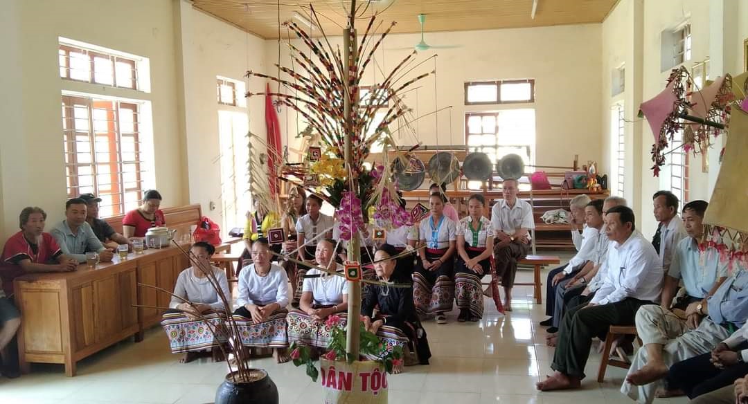 Các thành viên trong CLB múa sạp